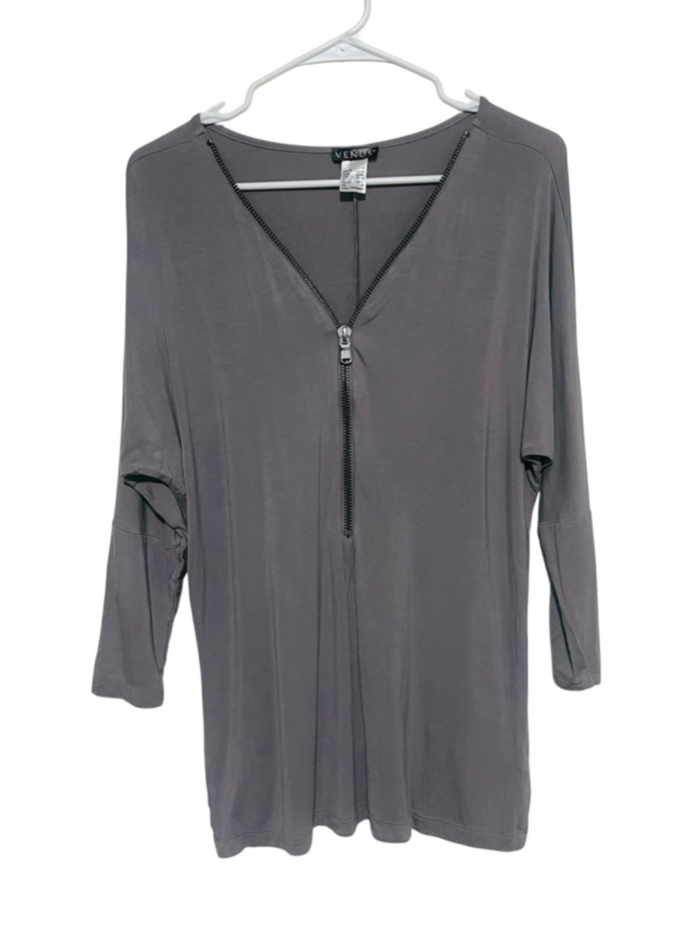 Venus Zip Front Top Medium Gray Lightweight 3/4 Sleeve Minimalist Tunic